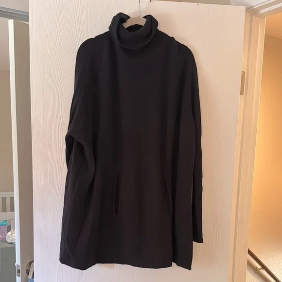 Garnet Hill Black Merino Wool Cashmere Oversized Turtleneck Sweater EUC - Picture 2 of 6